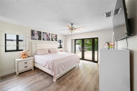 Villa ou maison à vendre à Cooper City, Floride: 4 chambres, 183.57 m2 № 1989283 - photo 13