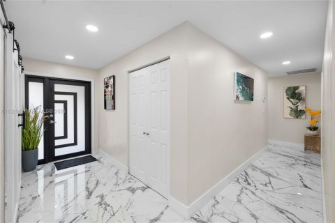 Villa ou maison à vendre à Cooper City, Floride: 4 chambres, 183.57 m2 № 1989283 - photo 12