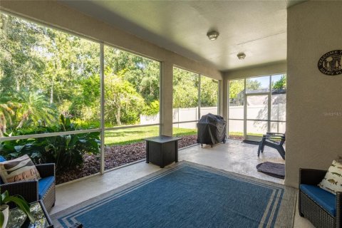 House in Land O' Lakes, Florida 5 bedrooms, 309.64 sq.m. № 2391335 - photo 22
