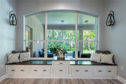 House in Land O' Lakes, Florida 5 bedrooms, 309.64 sq.m. № 2391335 - photo 7