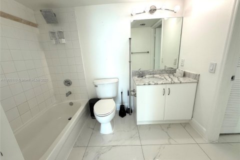 Снять в аренду кондоминиум в Майами, Флорида 2 спальни, 95.69м2, № 1952730 - фото 14