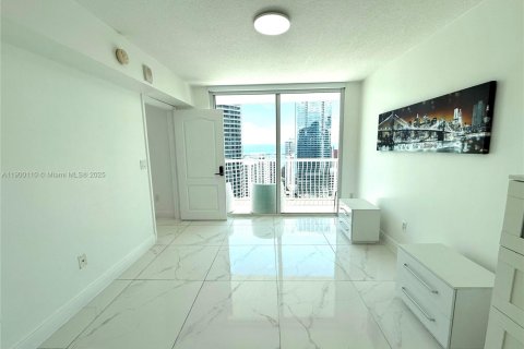 Снять в аренду кондоминиум в Майами, Флорида 2 спальни, 95.69м2, № 1952730 - фото 12