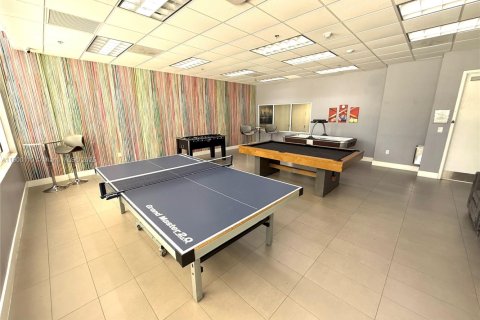 Снять в аренду кондоминиум в Майами, Флорида 2 спальни, 95.69м2, № 1952730 - фото 25