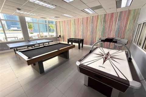 Снять в аренду кондоминиум в Майами, Флорида 2 спальни, 95.69м2, № 1952730 - фото 27