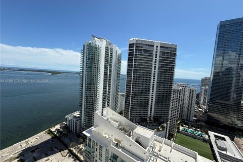 Снять в аренду кондоминиум в Майами, Флорида 2 спальни, 95.69м2, № 1952730 - фото 1