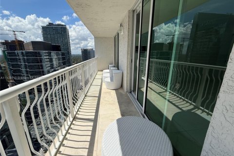 Снять в аренду кондоминиум в Майами, Флорида 2 спальни, 95.69м2, № 1952730 - фото 15