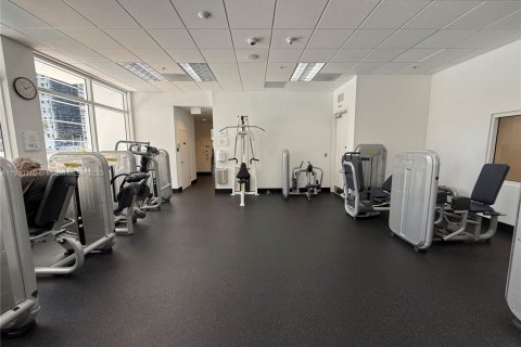 Снять в аренду кондоминиум в Майами, Флорида 2 спальни, 95.69м2, № 1952730 - фото 28