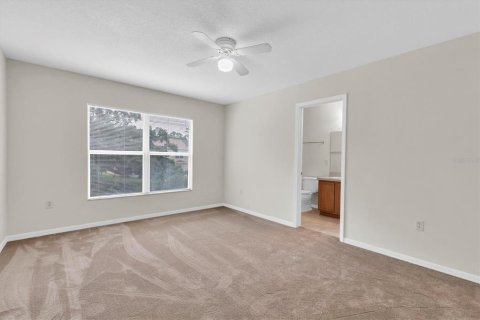 Купить таунхаус в Сеффнер, Флорида 5 комнат, 142.05м2, № 1761144 - фото 15