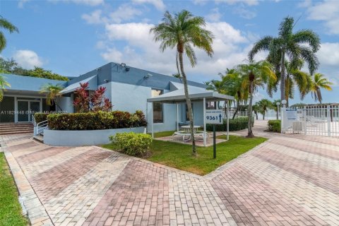 Condominio en venta en Miami, Florida, 3 dormitorios, 131.46 m2 № 1802537 - foto 26
