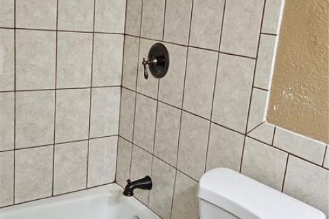 Casa en venta en Lecanto, Florida, 4 dormitorios, 322.74 m2 № 1350891 - foto 16