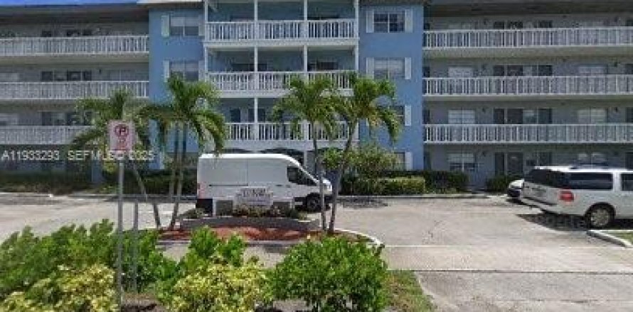 Condo in Hollywood, Florida, 2 bedrooms № 1994444