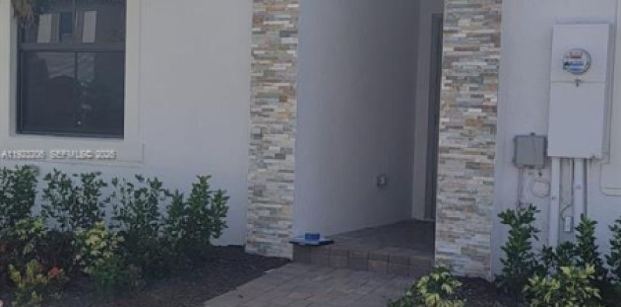Touwnhouse à Homestead, Floride 3 chambres, 123.37 m2 № 2170032