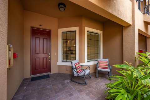 Condo in Sarasota, Florida, 2 bedrooms  № 2199478 - photo 3