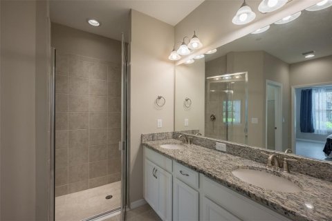 Condo in Sarasota, Florida, 2 bedrooms  № 2199478 - photo 17