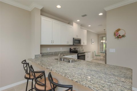 Condo in Sarasota, Florida, 2 bedrooms  № 2199478 - photo 10