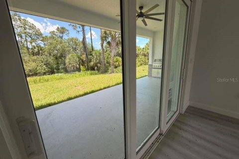 House in North Port, Florida 4 bedrooms, 179.49 sq.m. № 2102470 - photo 17