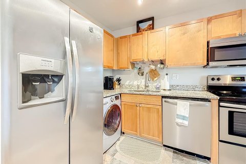 Studio in the Condo in Saint Petersburg, Florida № 2212618 - photo 4