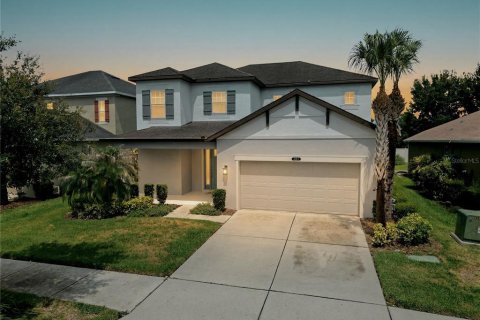 House in CONNERTON
in Land O' Lakes, Florida 4 bedrooms, 266.82 sq.m. № 2096156