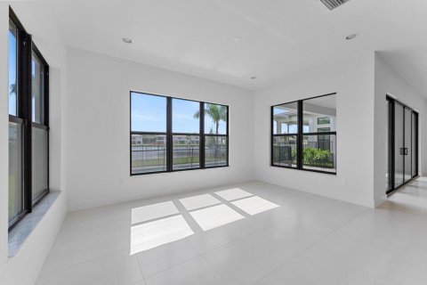 Купить виллу или дом в Бока-Ратон, Флорида 10 комнат, 360.65м2, № 2082662 - фото 17