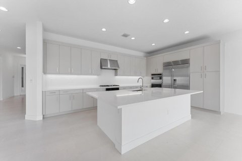 Купить виллу или дом в Бока-Ратон, Флорида 10 комнат, 360.65м2, № 2082662 - фото 12