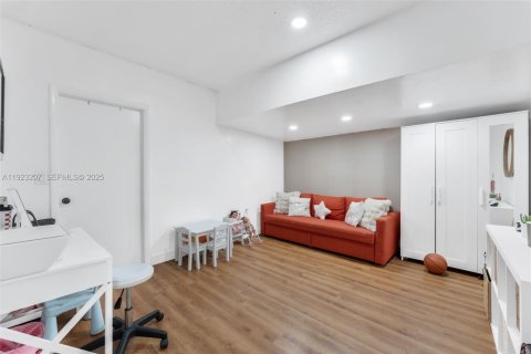 Villa ou maison à vendre à Pembroke Pines, Floride: 3 chambres, 131.18 m2 № 1977331 - photo 22