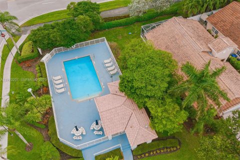 Villa ou maison à vendre à Pembroke Pines, Floride: 3 chambres, 131.18 m2 № 1977331 - photo 29