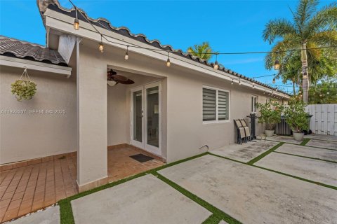 Villa ou maison à vendre à Pembroke Pines, Floride: 3 chambres, 131.18 m2 № 1977331 - photo 25