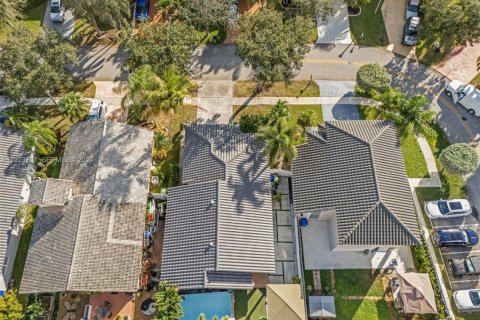 Villa ou maison à vendre à Pembroke Pines, Floride: 3 chambres, 131.18 m2 № 1977331 - photo 27