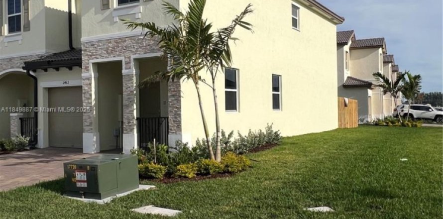 Touwnhouse à Homestead, Floride 4 chambres, 169.73 m2 № 1852196