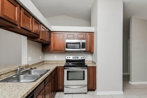 House in Apollo Beach, Florida 3 bedrooms, 126.35 sq.m. № 1914651 - photo 6
