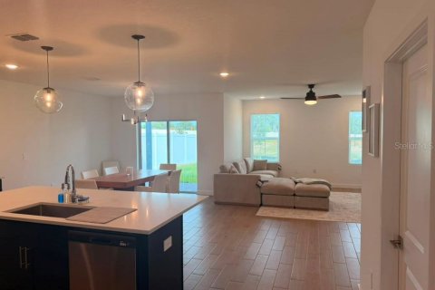 Villa ou maison à louer à Davenport, Floride: 3 chambres, 155.24 m2 № 2424161 - photo 5