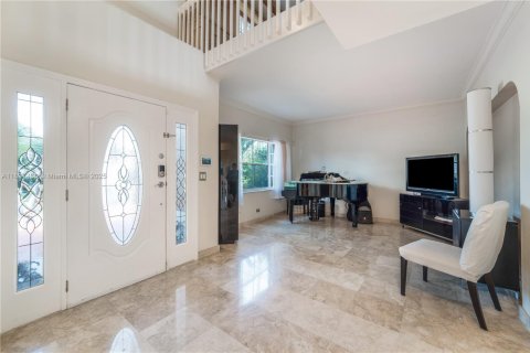 Casa en venta en Miami, Florida, 3 dormitorios, 184.41 m2 № 1952014 - foto 9