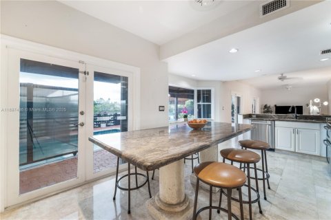 Casa en venta en Miami, Florida, 3 dormitorios, 184.41 m2 № 1952014 - foto 30