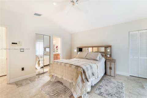 Casa en venta en Miami, Florida, 3 dormitorios, 184.41 m2 № 1952014 - foto 12