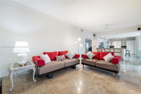 Casa en venta en Miami, Florida, 3 dormitorios, 184.41 m2 № 1952014 - foto 7