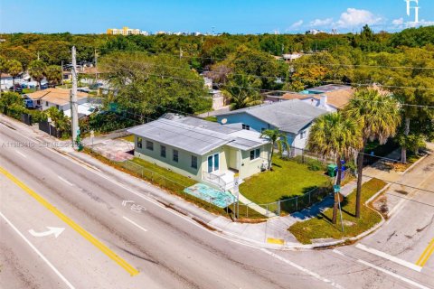 Casa en venta en Miami, Florida, 3 dormitorios, 109.35 m2 № 2050986 - foto 18
