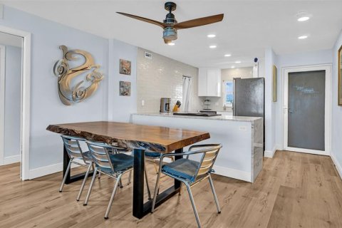 Condominio en venta en Dunedin, Florida, 1 dormitorio, 74.51 m2 № 1252852 - foto 9