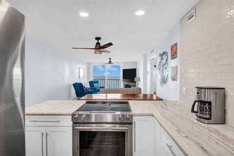 Condominio en venta en Dunedin, Florida, 1 dormitorio, 74.51 m2 № 1252852 - foto 2