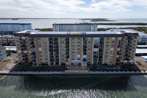 Condominio en venta en Dunedin, Florida, 1 dormitorio, 74.51 m2 № 1252852 - foto 28