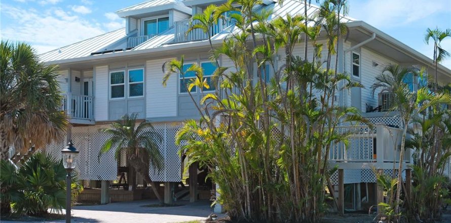 Duplex à Placida, Floride 3 chambres, 151.8 m2 № 2097425