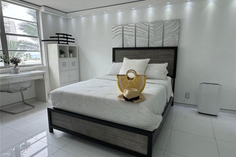 Copropriété à louer à Miami Beach, Floride: 1 chambre, 84.54 m2 № 1878595 - photo 13