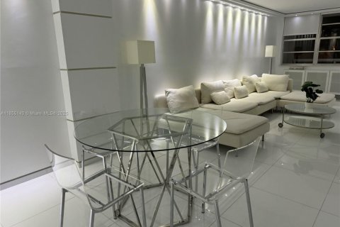 Copropriété à louer à Miami Beach, Floride: 1 chambre, 84.54 m2 № 1878595 - photo 6