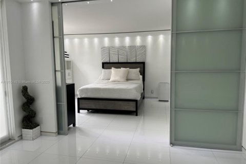 Copropriété à louer à Miami Beach, Floride: 1 chambre, 84.54 m2 № 1878595 - photo 16