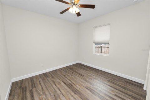 House in Saint Petersburg, Florida 3 bedrooms, 167.22 sq.m. № 2239727 - photo 13