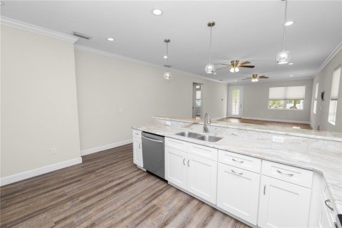 House in Saint Petersburg, Florida 3 bedrooms, 167.22 sq.m. № 2239727 - photo 17