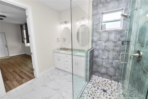 House in Saint Petersburg, Florida 3 bedrooms, 167.22 sq.m. № 2239727 - photo 29