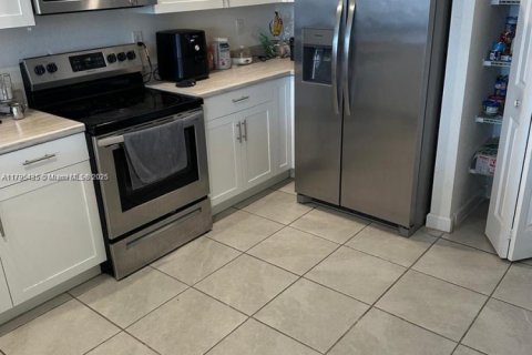 Touwnhouse à louer à Homestead, Floride: 4 chambres, 169.08 m2 № 1738100 - photo 21
