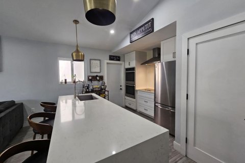 Купить таунхаус в Майами, Флорида 3 комнаты, 155.8м2, № 2146916 - фото 5