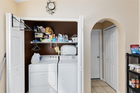 Casa en venta en Orlando, Florida, 3 dormitorios, 137.03 m2 № 1825128 - foto 23