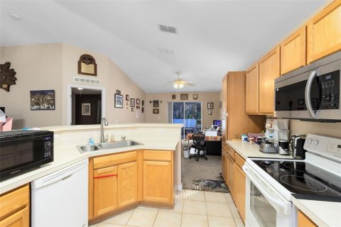 Casa en venta en Orlando, Florida, 3 dormitorios, 137.03 m2 № 1825128 - foto 11